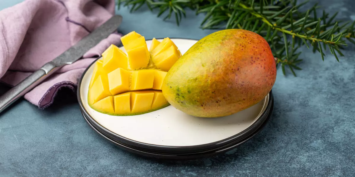 Кейт и Кент: манго-календарь ВкусВилла на весь год